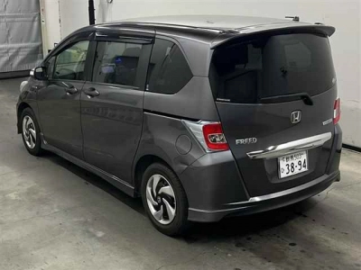 HONDA FREED HYBRID