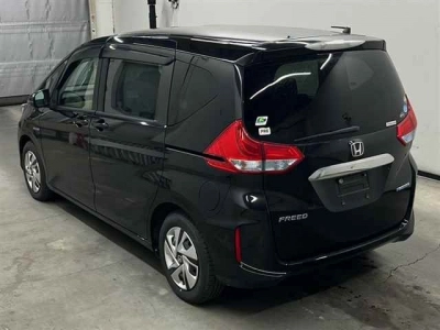 HONDA FREED HYBRID