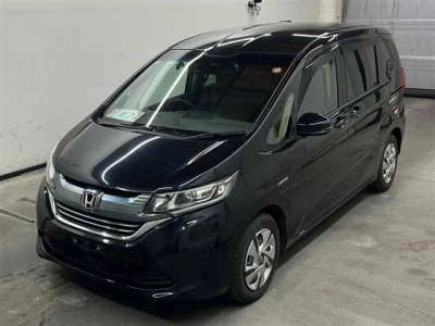 HONDA FREED HYBRID