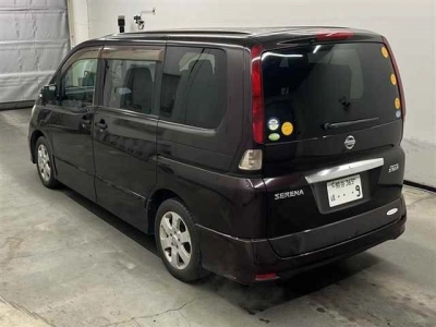 NISSAN SERENA