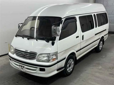 TOYOTA HIACE WAGON