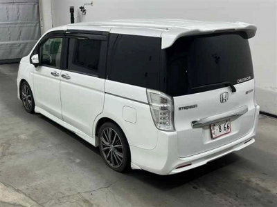 HONDA STEPWGN SPADA