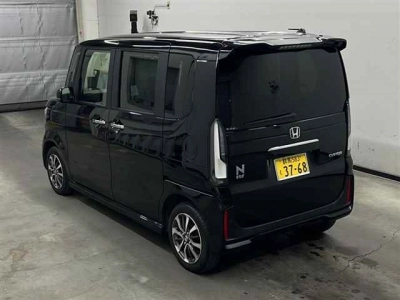 HONDA N BOX CUSTOM