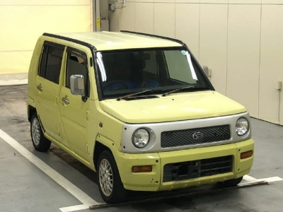 DAIHATSU NAKED