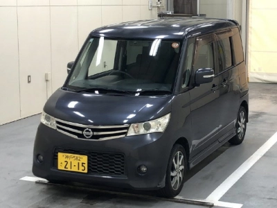 NISSAN ROOX