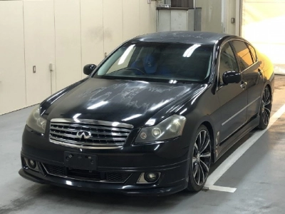 NISSAN FUGA