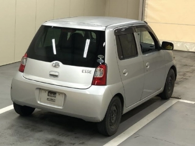 DAIHATSU ESSE