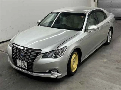 TOYOTA CROWN HYBRID
