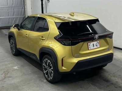 TOYOTA YARIS CROSS