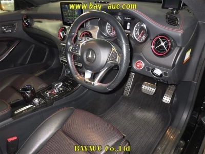 MERCEDES BENZ AMG CLA