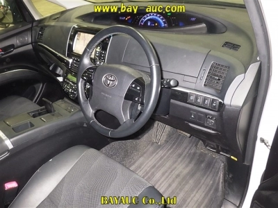 TOYOTA ESTIMA HYBRID