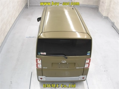 DAIHATSU WAKE