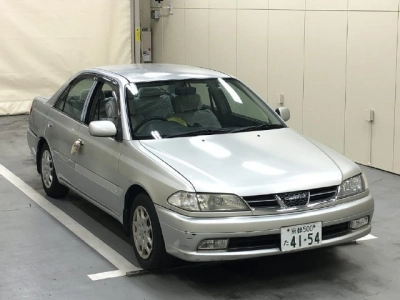 TOYOTA CARINA