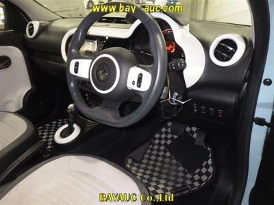 RENAULT TWINGO