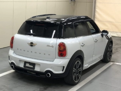 MINI MINI CROSSOVER