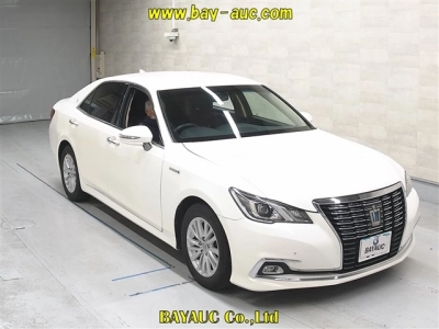 TOYOTA CROWN HYBRID