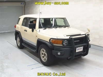 TOYOTA FJ CRUISER