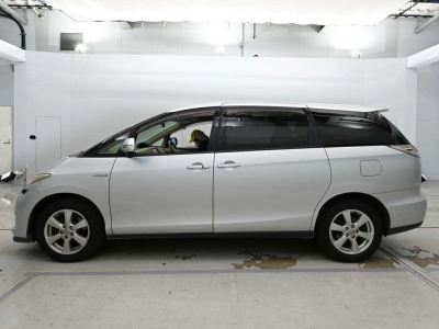 TOYOTA ESTIMA HYBRID