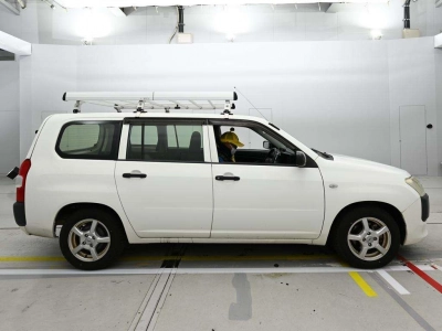 TOYOTA SUCCEED WAGON