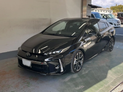 TOYOTA PRIUS PHV
