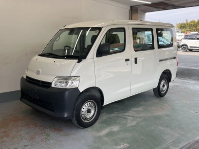 TOYOTA TOWN ACE VAN