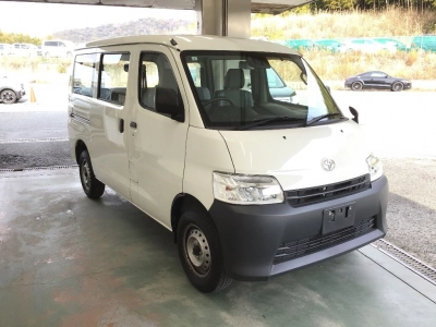 TOYOTA TOWN ACE VAN