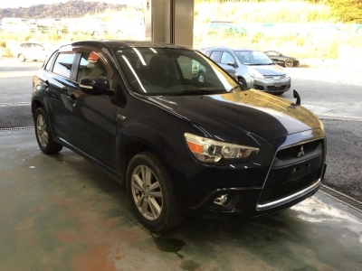 MITSUBISHI RVR