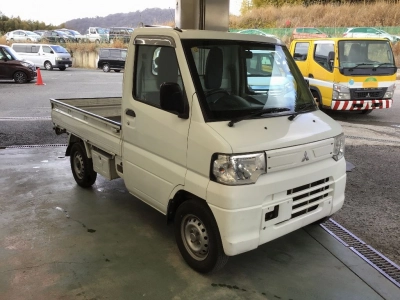 MITSUBISHI MINICAB TRUCK
