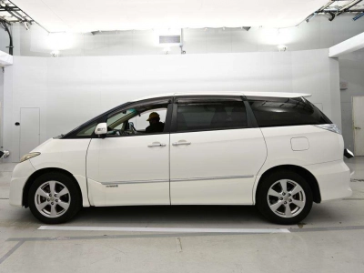 TOYOTA ESTIMA HYBRID
