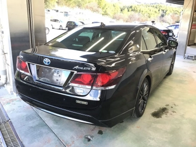 TOYOTA CROWN HYBRID