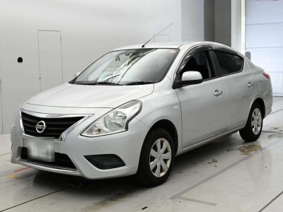 NISSAN TIIDA LATIO