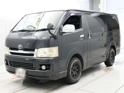 TOYOTA REGIUS VAN