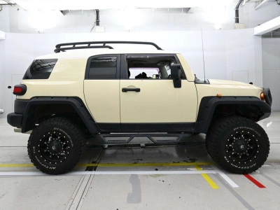 TOYOTA FJ CRUISER