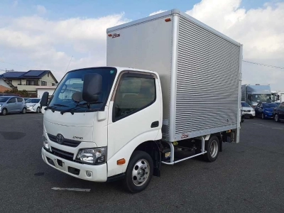 TOYOTA DYNA TRUCK