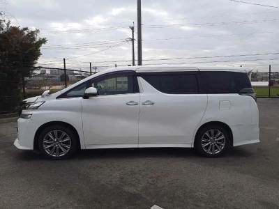 TOYOTA VELLFIRE