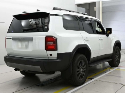 TOYOTA LAND CRUISER 250