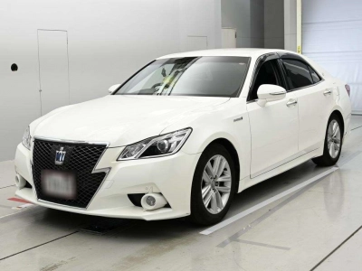 TOYOTA CROWN HYBRID