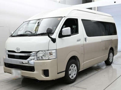TOYOTA HIACE WAGON