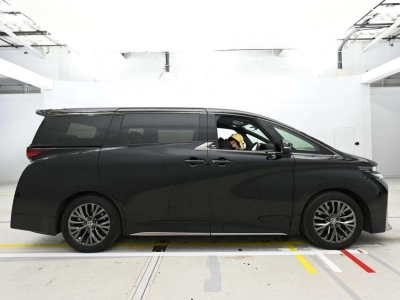 TOYOTA VELLFIRE HYBRID