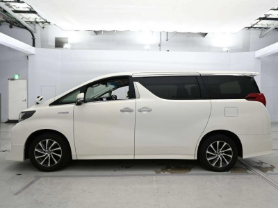 TOYOTA ALPHARD HYBRID