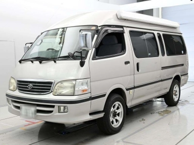 TOYOTA REGIUS VAN