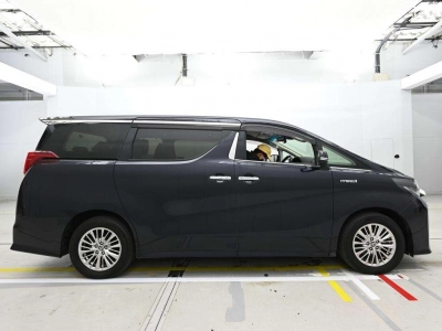 TOYOTA ALPHARD HYBRID