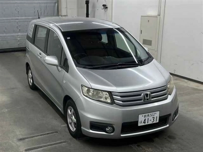 HONDA FREED SPIKE