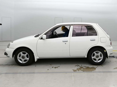 TOYOTA STARLET