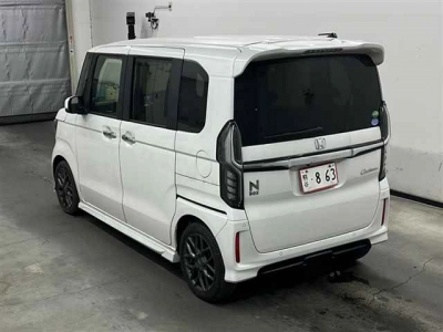 HONDA N BOX CUSTOM