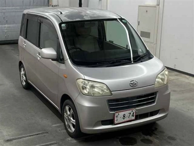 DAIHATSU TANTO EXE
