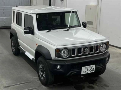 SUZUKI JIMNY NOMADE