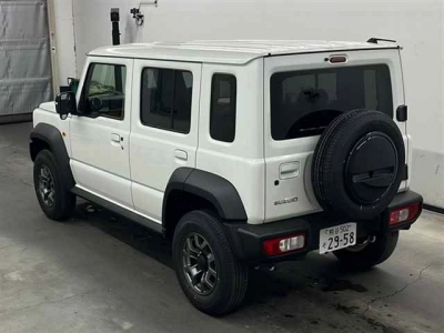 SUZUKI JIMNY NOMADE