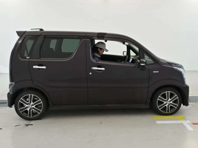 SUZUKI WAGON R STINGRAY