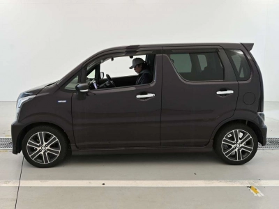 SUZUKI WAGON R STINGRAY